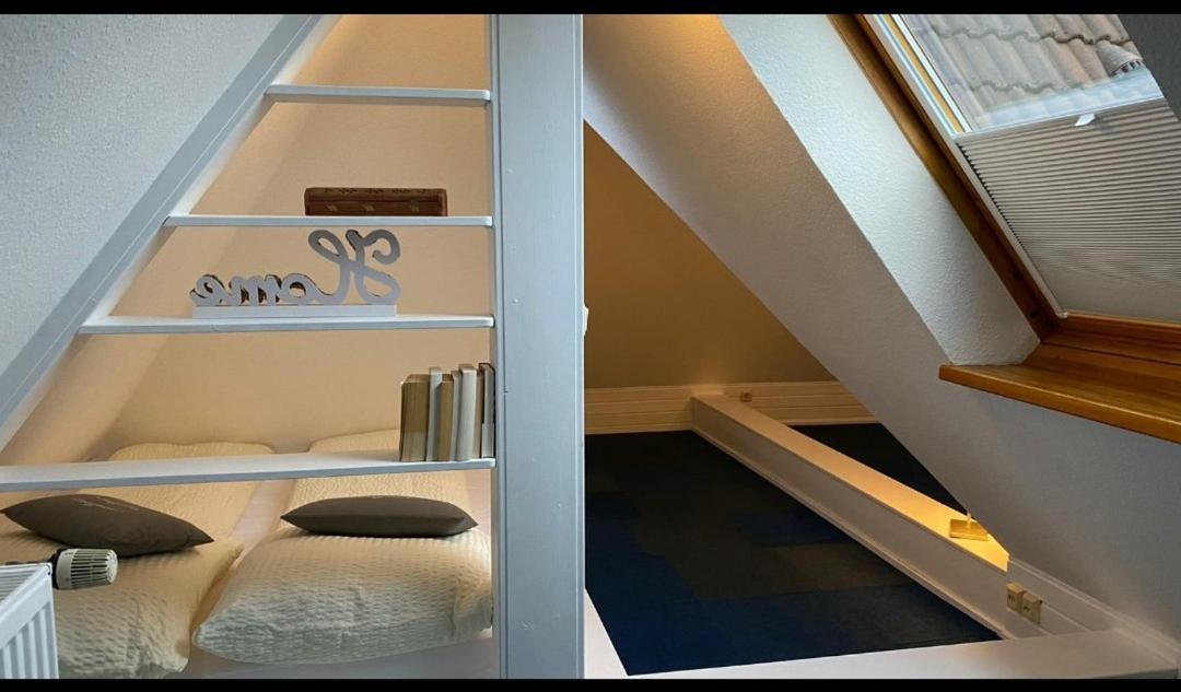 *To Hus* Wohnung Am Rande Von Jever Εξωτερικό φωτογραφία