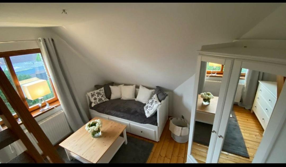 *To Hus* Wohnung Am Rande Von Jever Εξωτερικό φωτογραφία